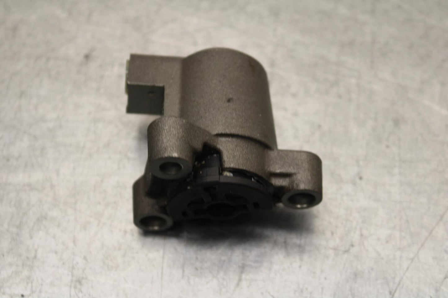 2013 Ducati 1199 Panigale CLUTCH SLAVE PISTON CYLINDER BB581