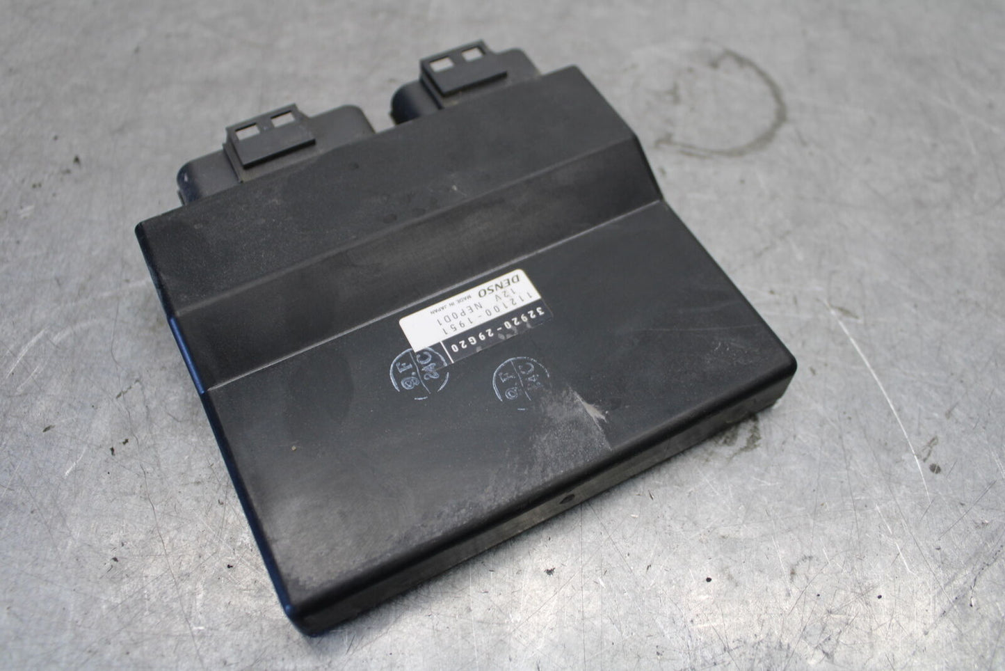 04 SUZUKI GSXR600 ECU CONTROLLER UNIT BLACK BOX ECM CDI 32920-29G20 BB676