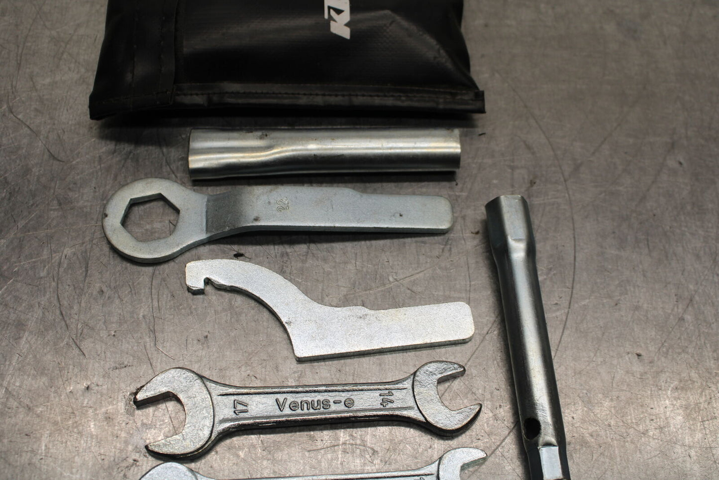 17-24 KTM 390 DUKE STOCK TOOLS OEM TOOL BAG KIT SET BB734