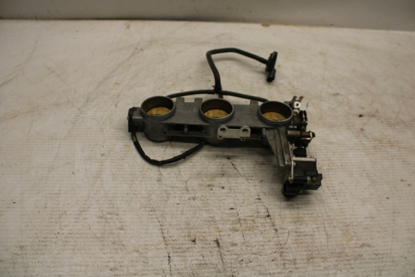 08-11 TRIUMPH SPEED TRIPLE MAIN FUEL INJECTORS / THROTTLE BODIES BB366