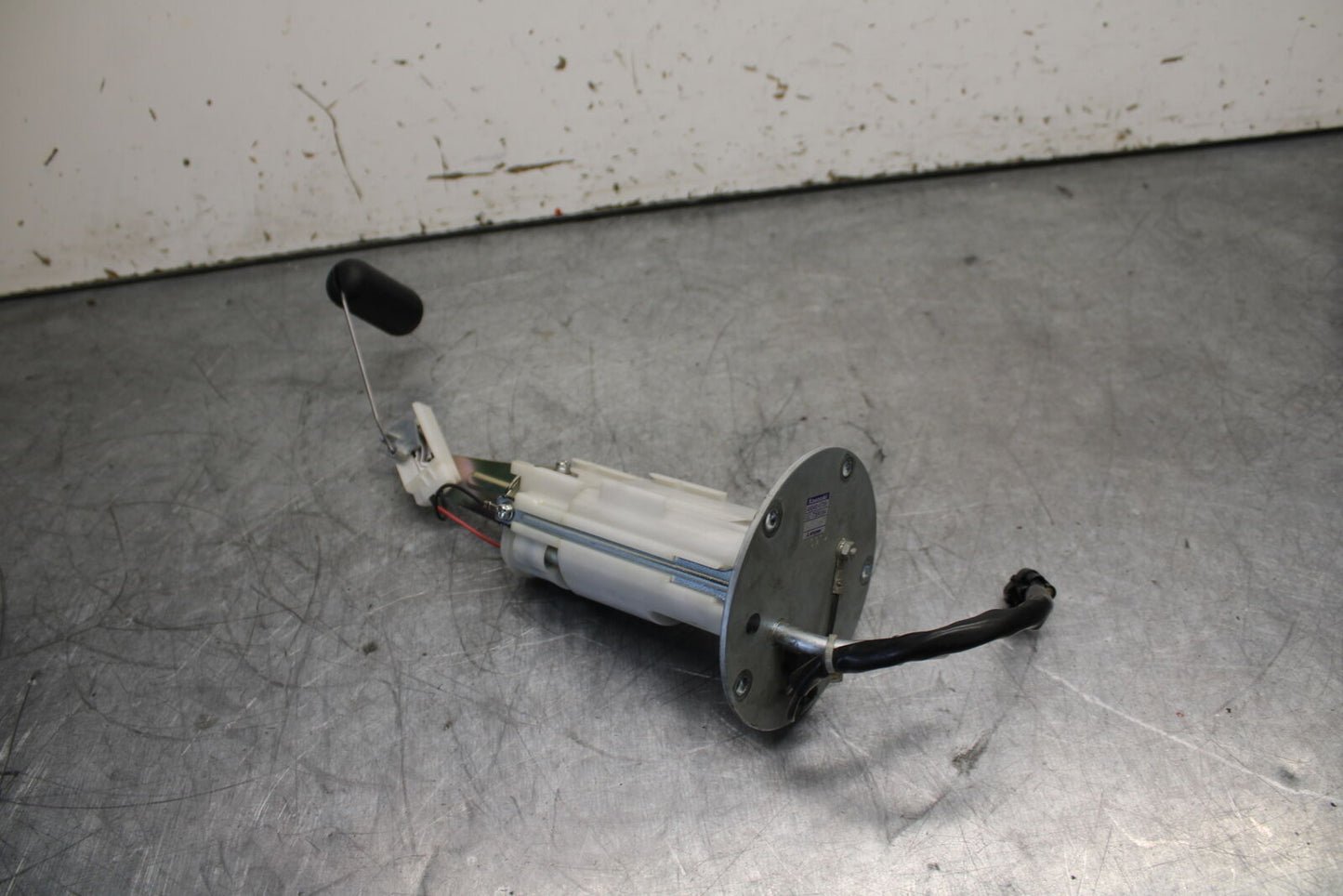 12-17 KAWASAKI ER-6N Z650 FUEL PUMP GAS PETROL SENDER UNIT BB709