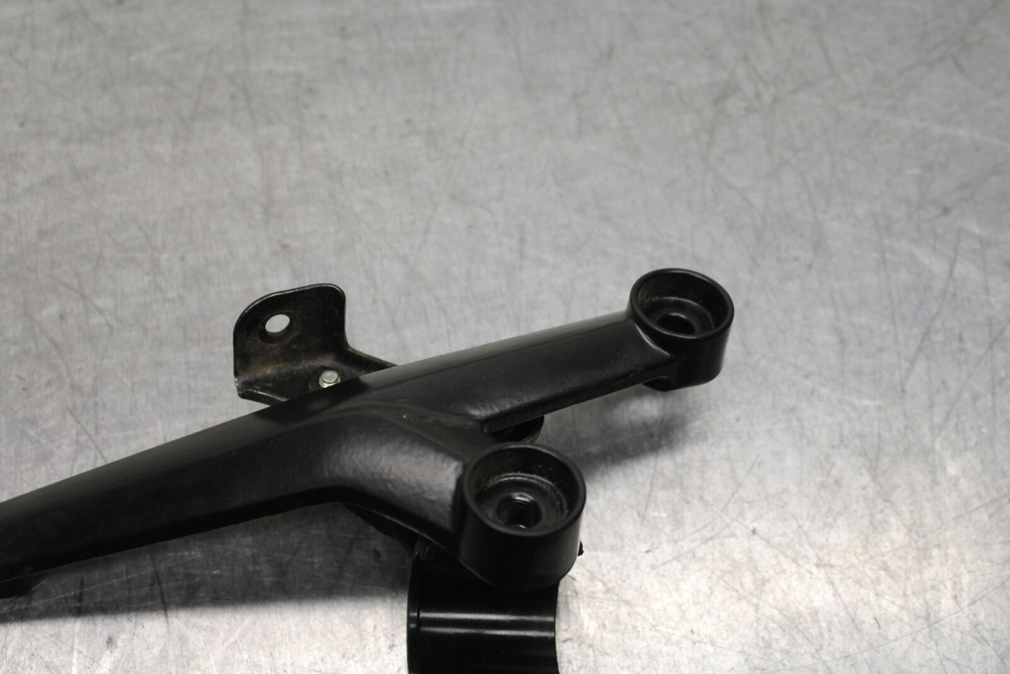 17-24 KTM 390 DUKE ENGINE MOTOR MOUNT STAY BRACKETS BB734