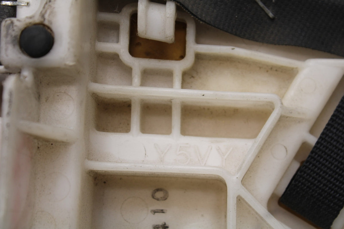 04-06 YAMAHA YZF R1 REAR BACK PASSENGER TANDEM SEAT PAD SADDLE PILLION BB160