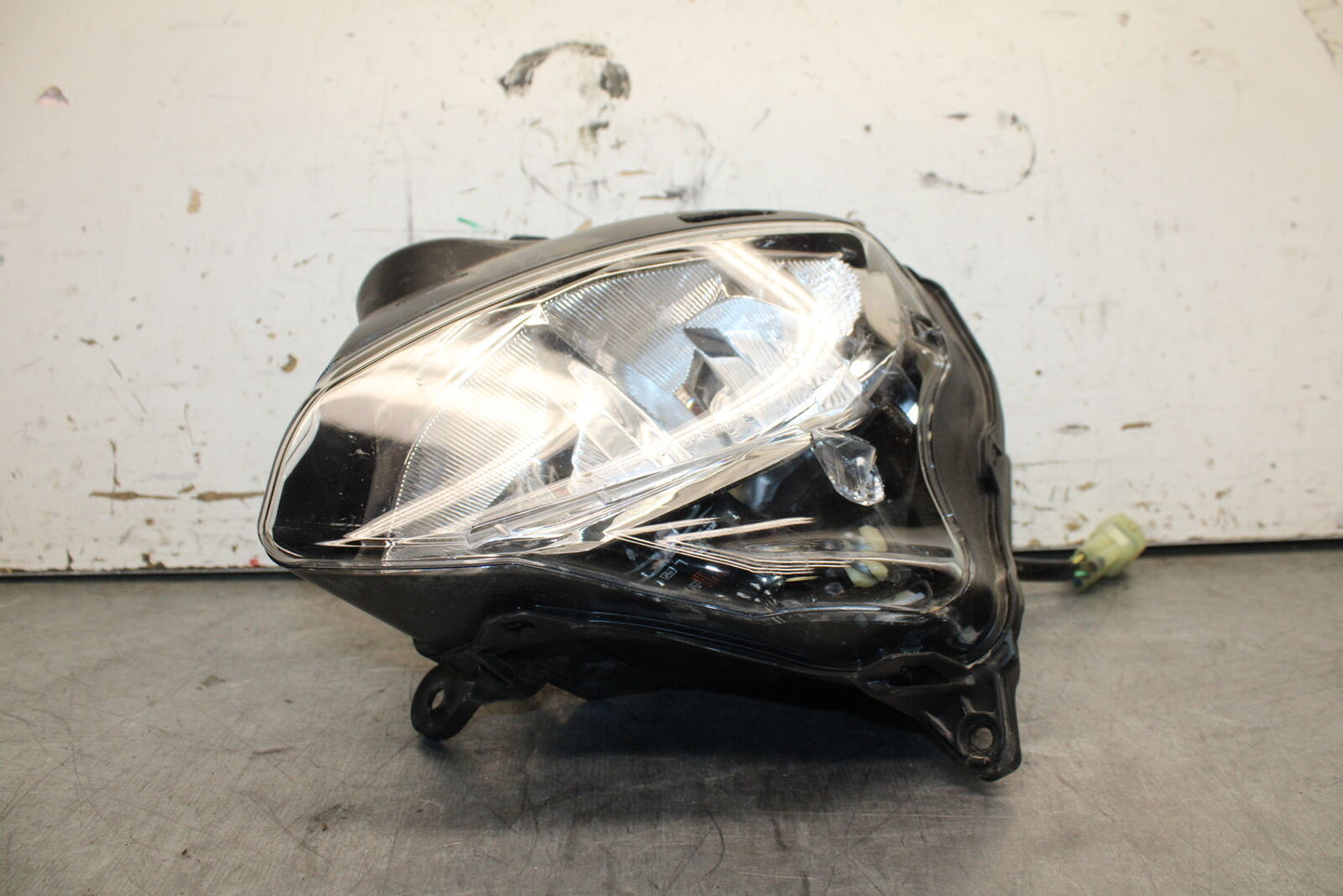 19-24 YAMAHA R3 FRONT LEFT HEADLIGHT HEAD LIGHT LAMP BB736
