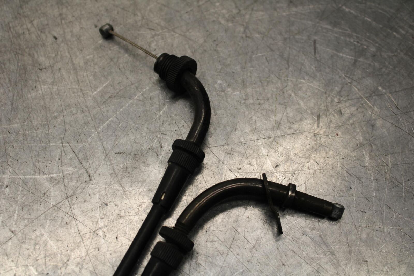 01 SUZUKI GSXR1000 THROTTLE CABLES LINES BB100 #B