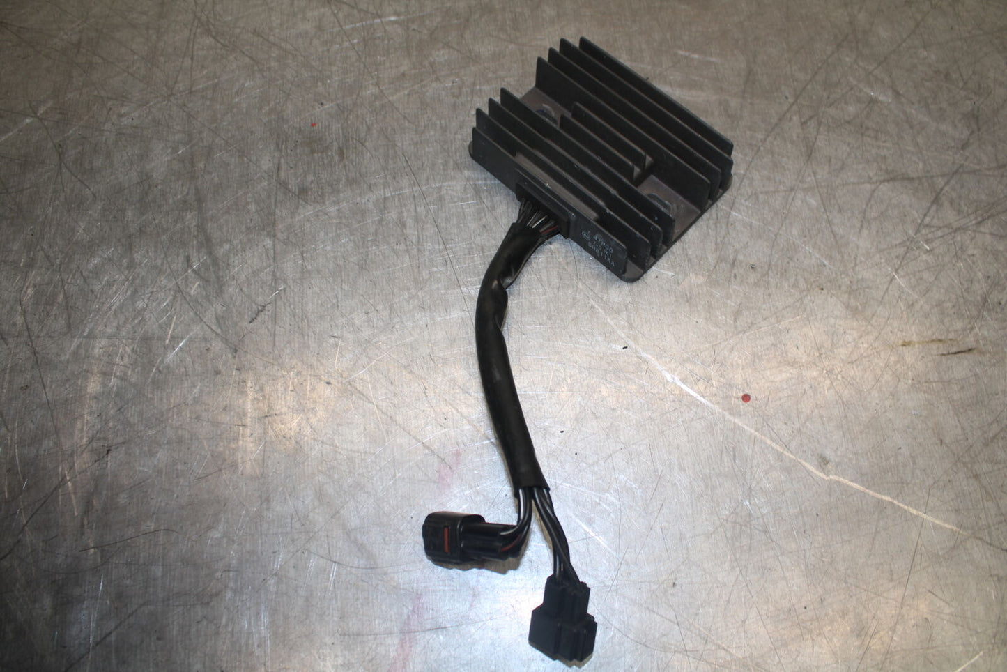 17-24 SUZUKI SV650 RECTIFIER VOLTAGE REGULATOR BB706