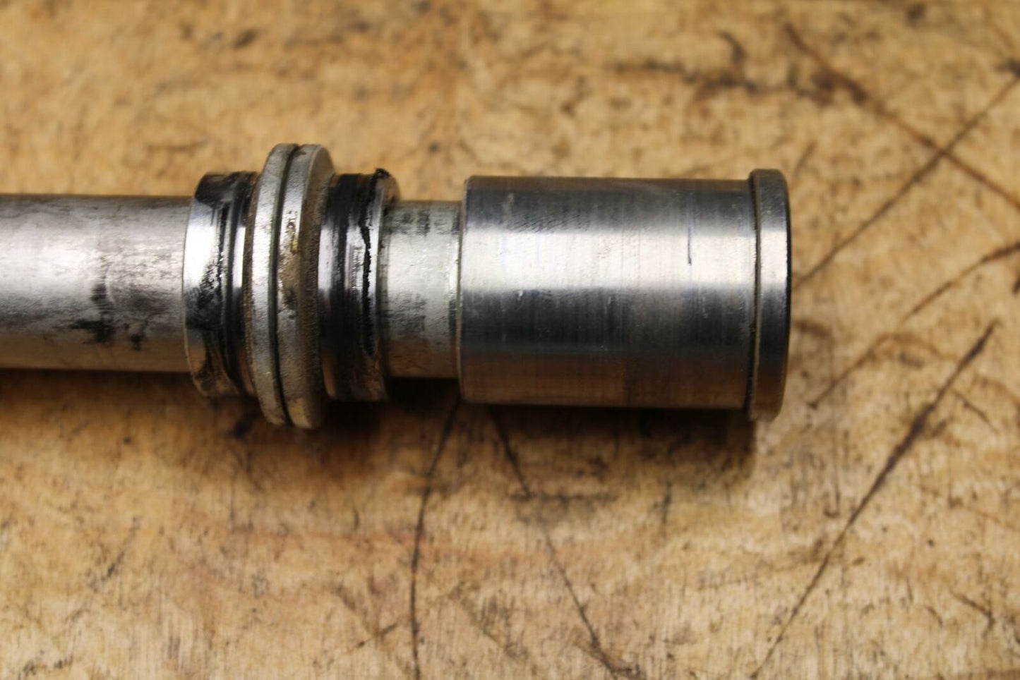 19-20 KAWASAKI NINJA ZX6R FRONT WHEEL RIM AXLE PIVOT BOLT BB338