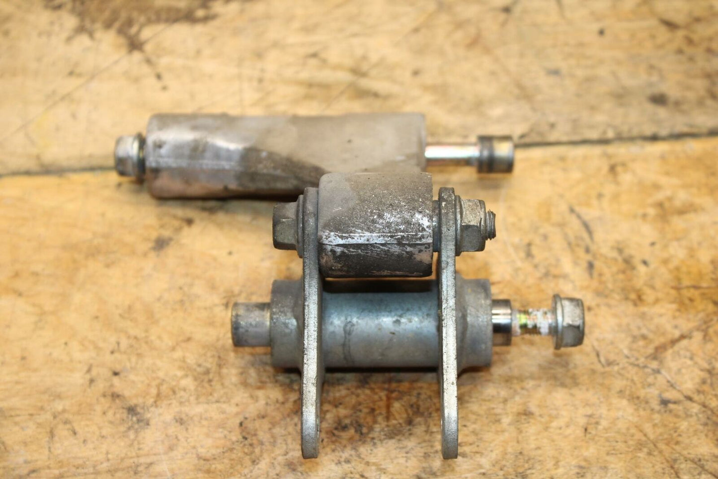 98-05 HONDA SUPER HAWK 1000 VTR1000F REAR DOGBONE SHOCK LINKAGE BB341