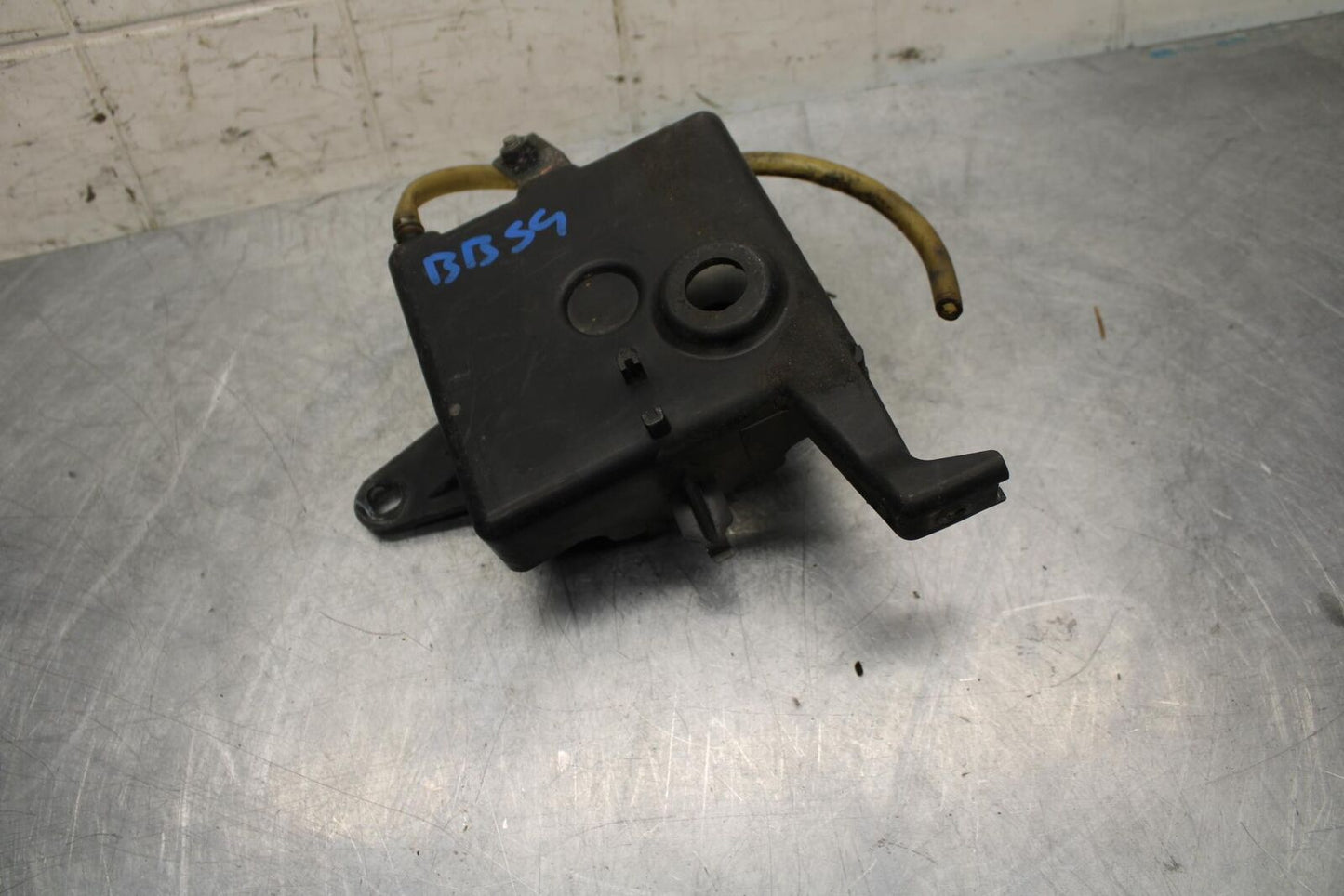 85-88 HONDA NS400R NC19 NSR400 NS400RG BATTERY BOX CLAMP STRAP BB32