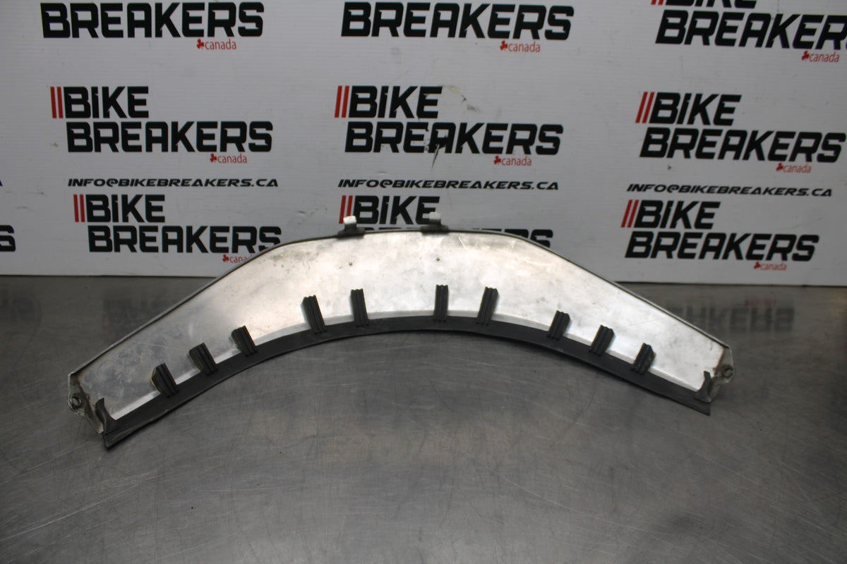 90 HONDA GOLDWING 1500 GL1500 FRONT CENTER V FAIRING COWL GUARD BB00