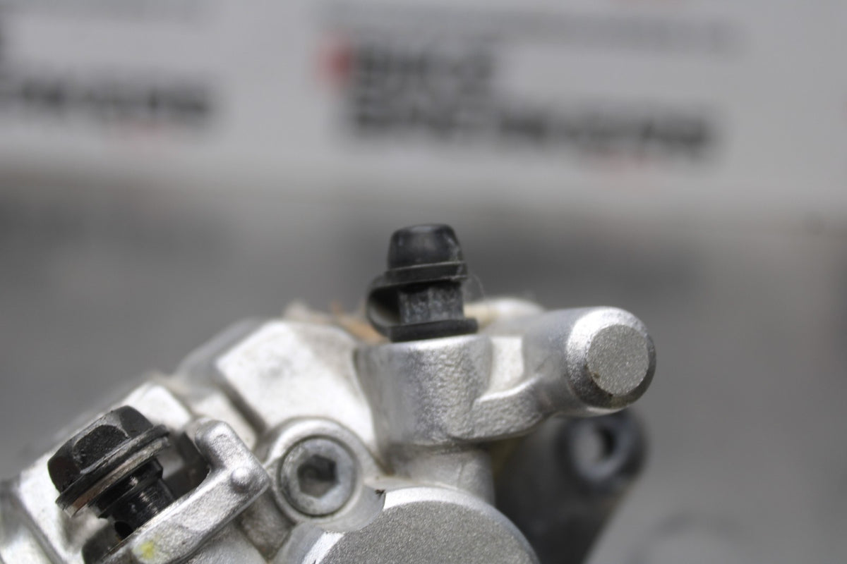 09 KAWASAKI NINJA 250R LEFT FRONT BRAKE CALIPER BB824