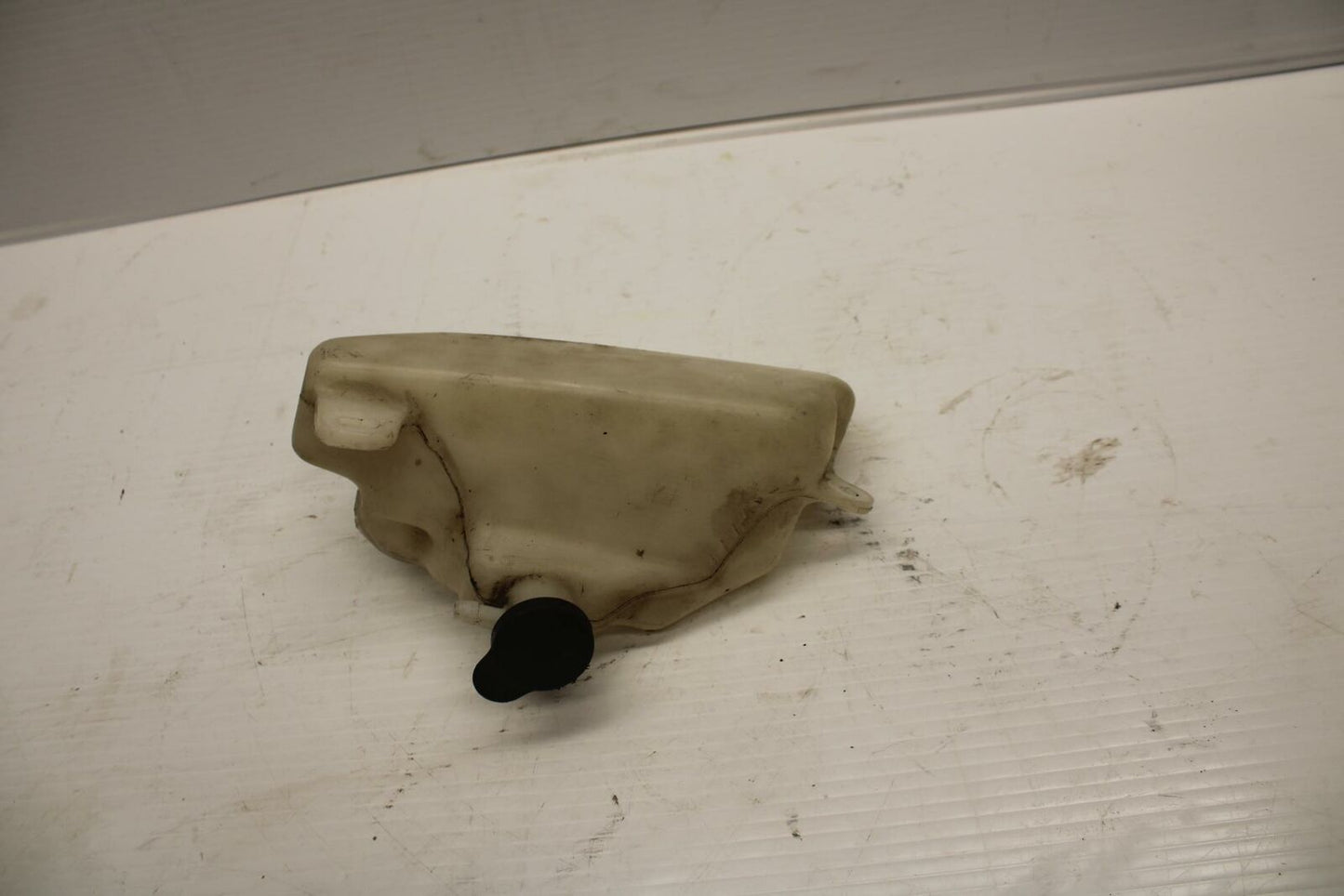 96 YAMAHA YZF750R COOLANT WATER TANK RESERVOIR BOTTLE BB237