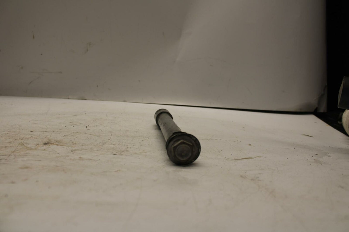 00-01 HONDA CBR929RR FRONT WHEEL RIM AXLE PIVOT BOLT BB265