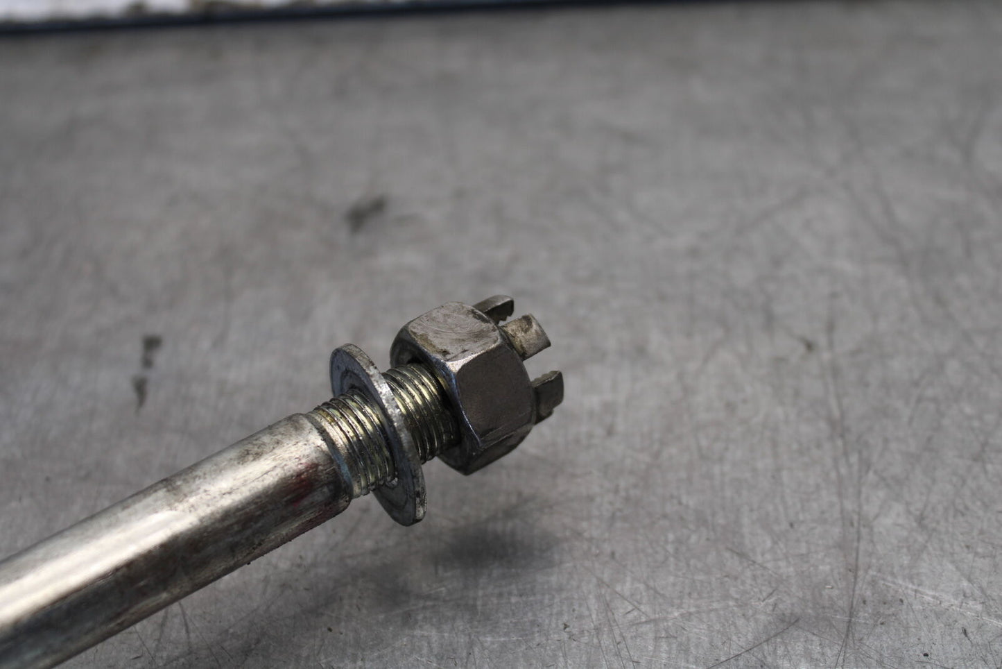 19-22 KAWASAKI Z400 REAR AXLE BACK WHEEL RIM PIVOT BOLT AXEL BB708