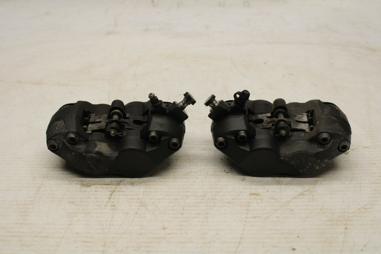07-16 TRIUMPH STREET TRIPLE RIGHT LEFT FRONT BRAKE CALIPER SET PAIR BB356