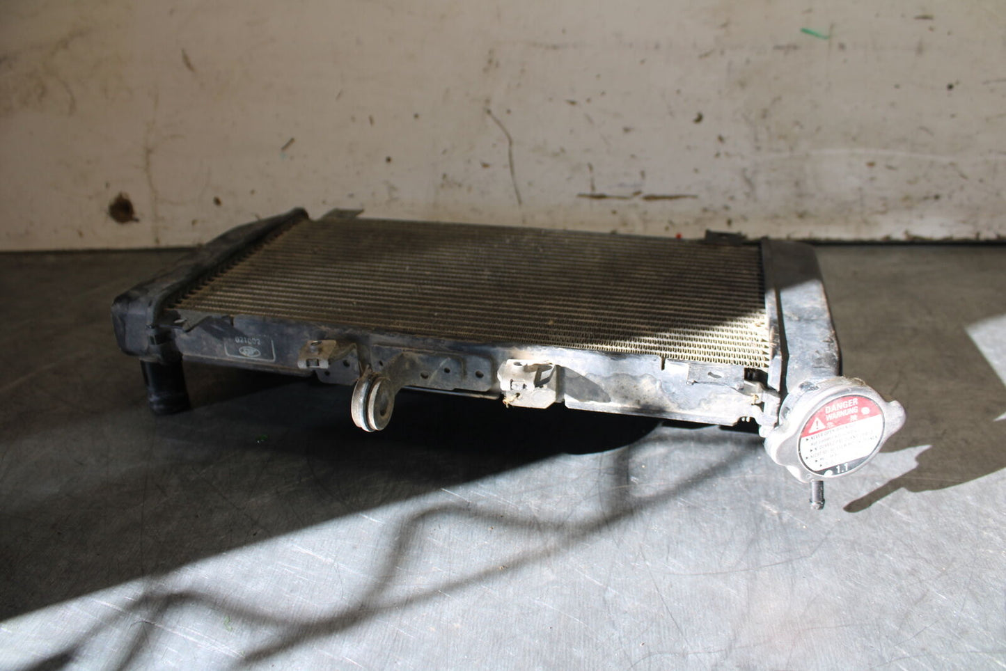 19-22 KAWASAKI Z400 ENGINE RADIATOR MOTOR COOLER COOLING RADIATER BB708