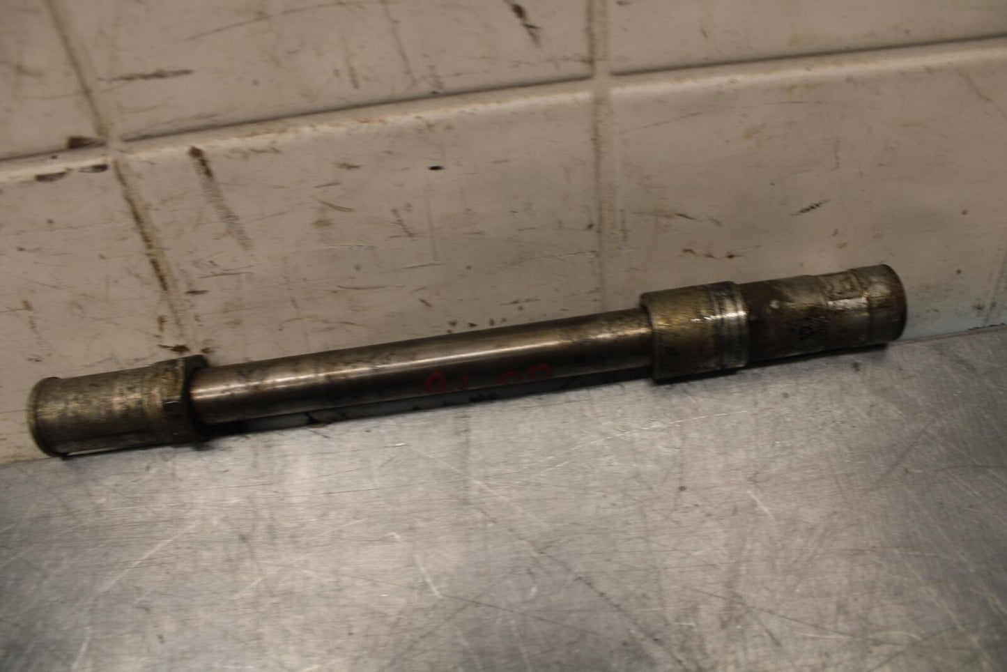 1984 Honda Interceptor 750 VF750F FRONT WHEEL RIM AXLE PIVOT BOLT BB38