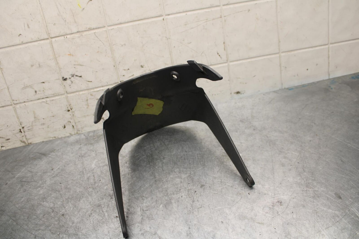 2009 Aprilia Shiver 750 SL750 FRONT WHEEL FENDER COWL FAIRING REAR BB506