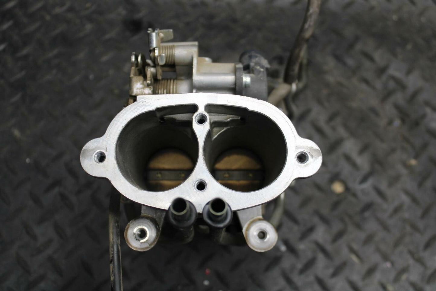 05-06 KAWASAKI VULCAN 1500 VN1500 CLASSIC FUEL INJECTOR BODIE BB220