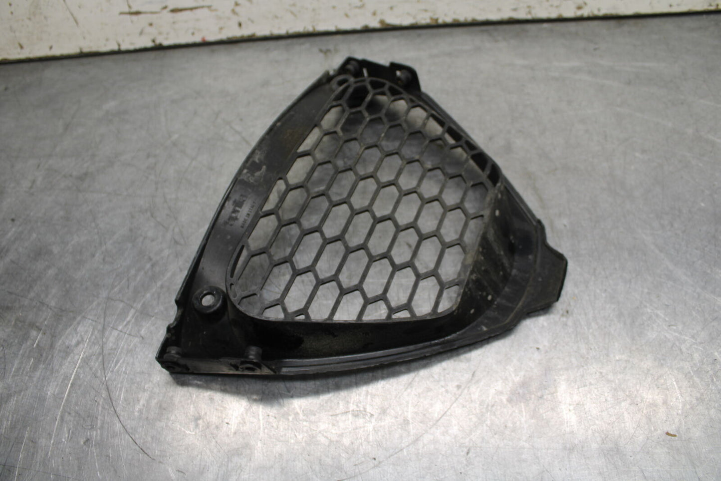 15-19 APRILIA RSV4 RF FRONT LOWER INNER EXHAUST V FAIRING COWL GUARD BB611
