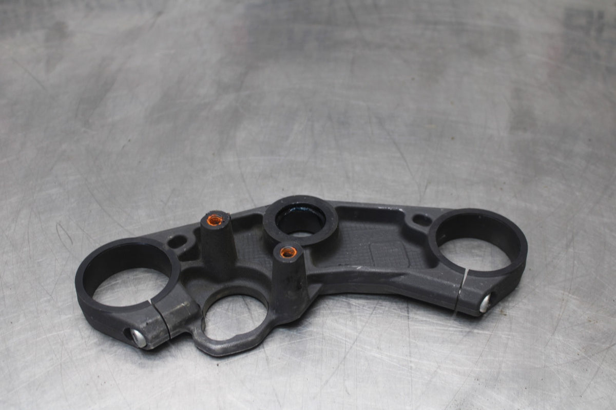 11-26 SUZUKI GSXR750 FORKS UPPER TRIPLE TREE CLAMP BB900