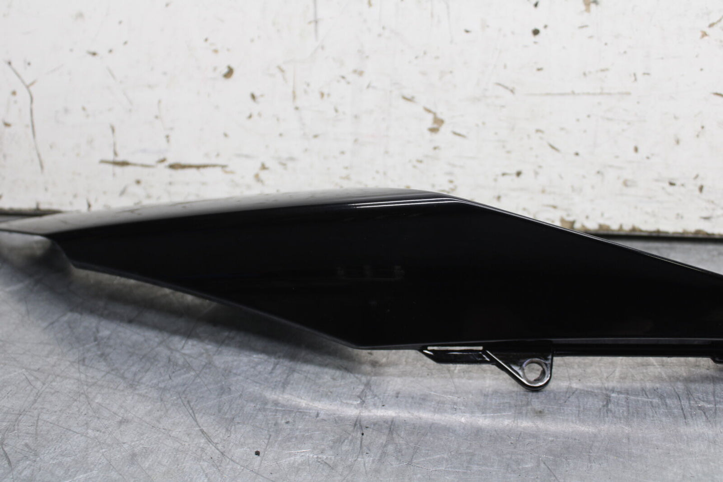 21-24 APRILIA TUONO 660 FACTORY RIGHT REAR BACK TAIL FAIRING COWL SHROUD BB733