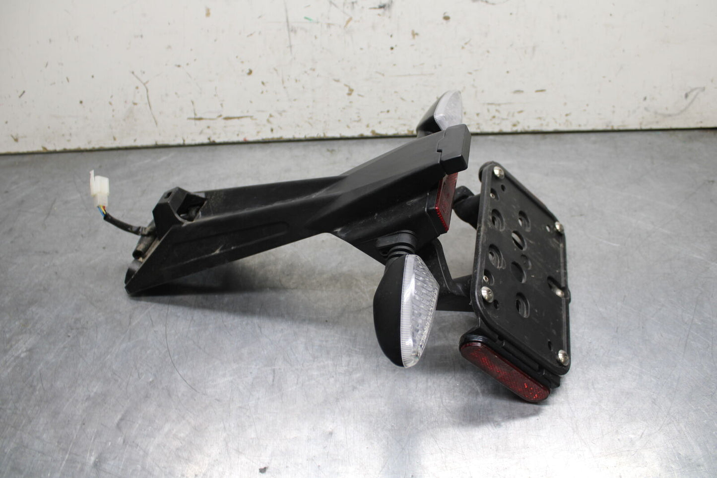 21-24 APRILIA TUONO 660 FACTORY REAR BACK FENDER MUD GUARD BB733