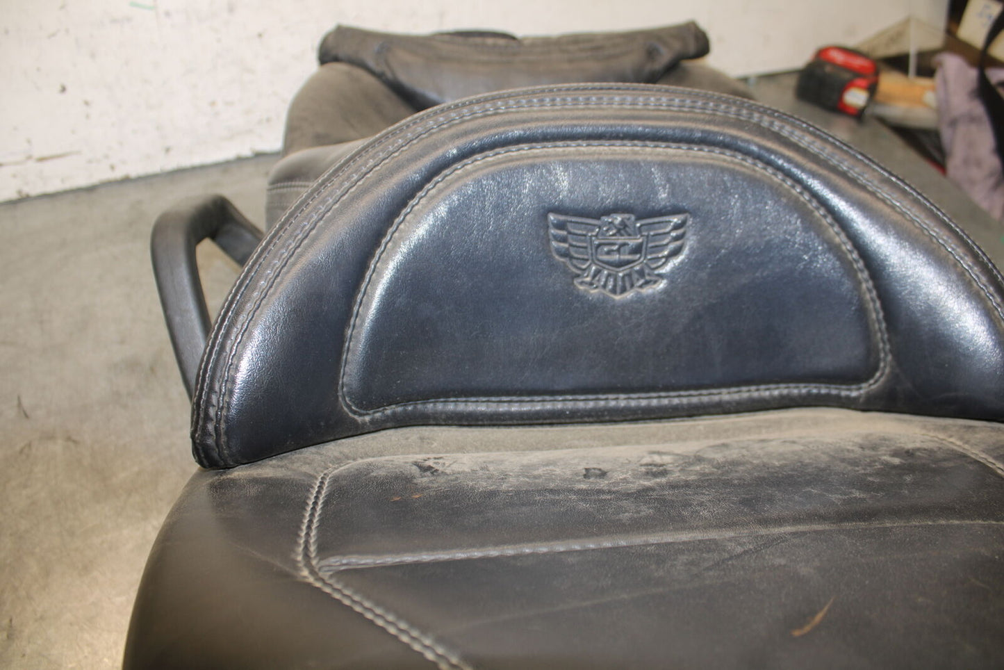 93-00 HONDA GOLDWING 1500 GL1500SE FRONT DRIVERS SEAT BB700