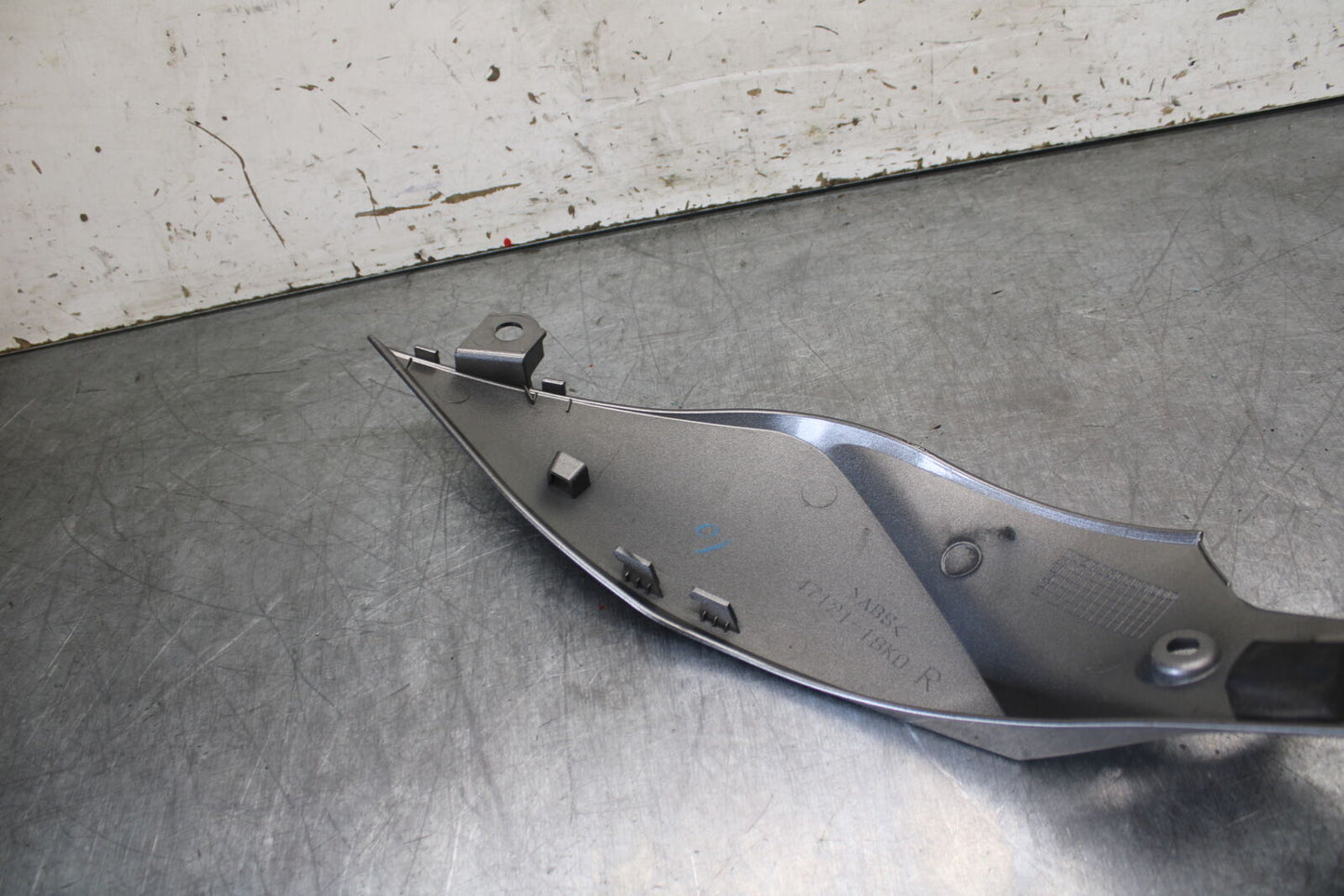 17-24 SUZUKI SV650 RIGHT LOWER MID UPPER SIDE FAIRING COWL BB706