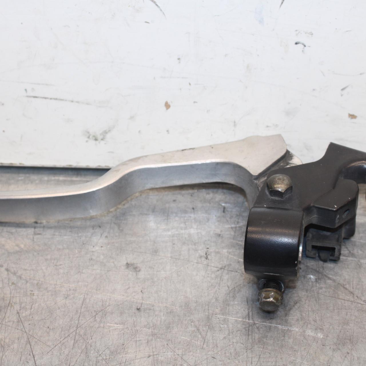 1999 Suzuki GSXR600 CLUTCH PERCH MOUNT WITH LEVER 57500-40F11 BB608
