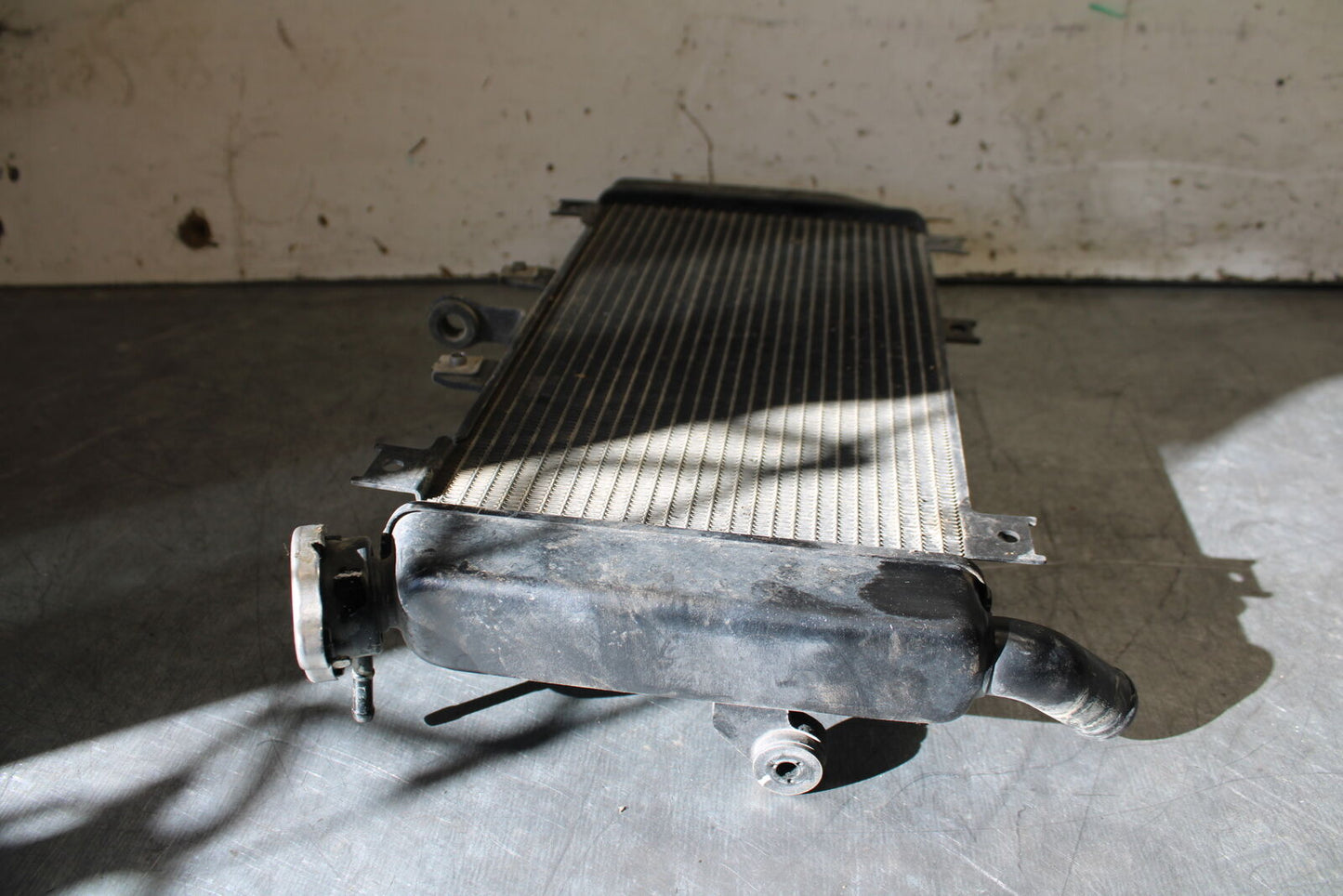 19-22 KAWASAKI Z400 ENGINE RADIATOR MOTOR COOLER COOLING RADIATER BB708