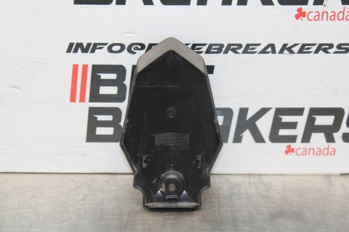 22-25 YAMAHA YZF R7 CENTER REAR BACK TAIL FAIRING COVER TRIM COWL BB769
