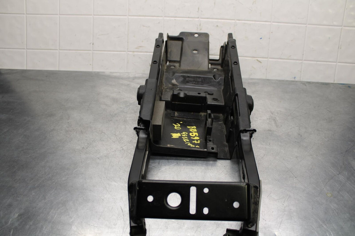 20 SUZUKI GSXR 1000 REAR SUBFRAME BACK SUB FRAME BB597