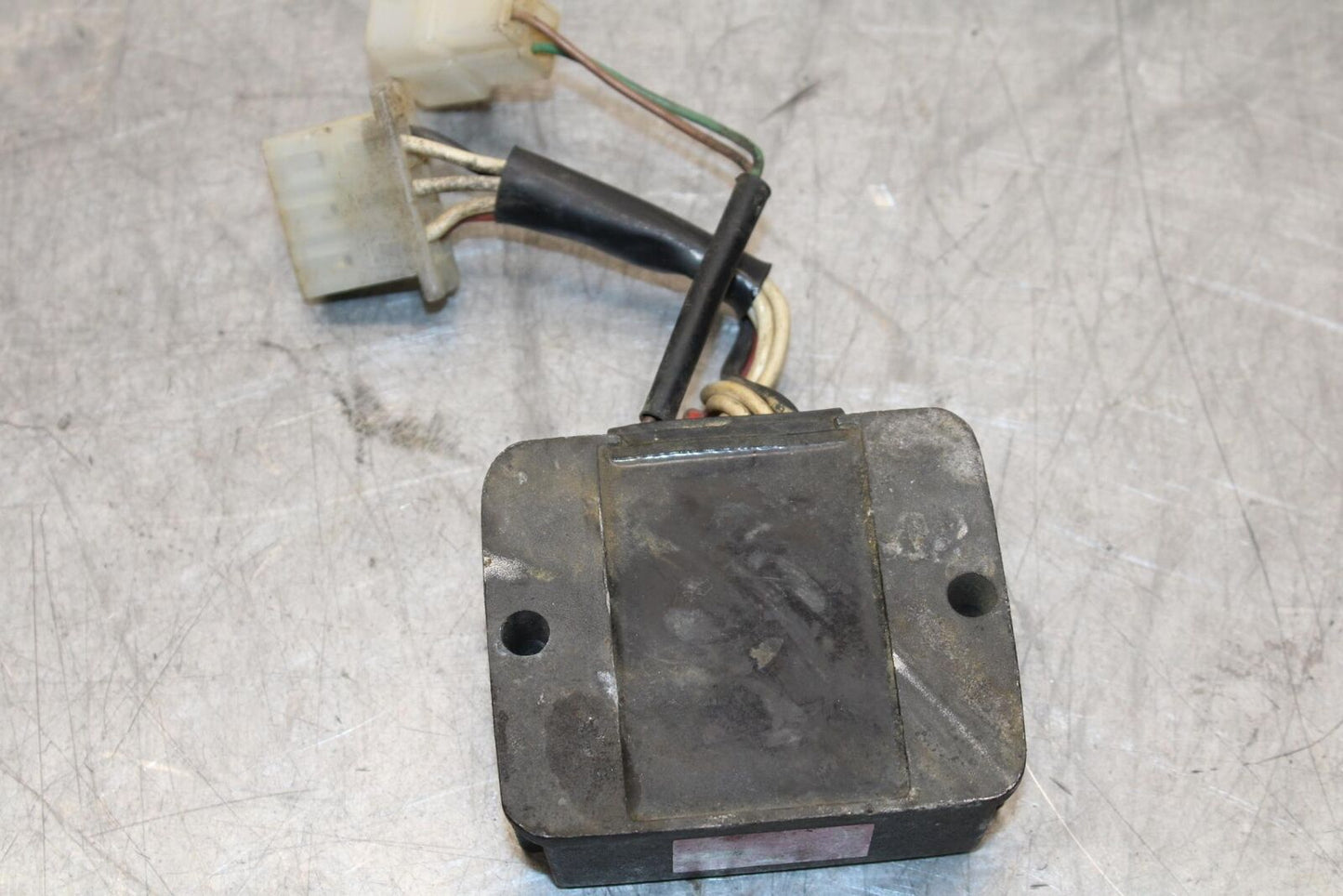 1977 Yamaha XS750 RECTIFIER VOLTAGE REGULATOR 1T4-81960-A0-00 BB554
