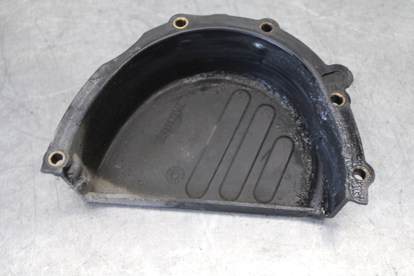 01-06 TRIUMPH TIGER 955I ENGINE SPROCKET COVER BB693