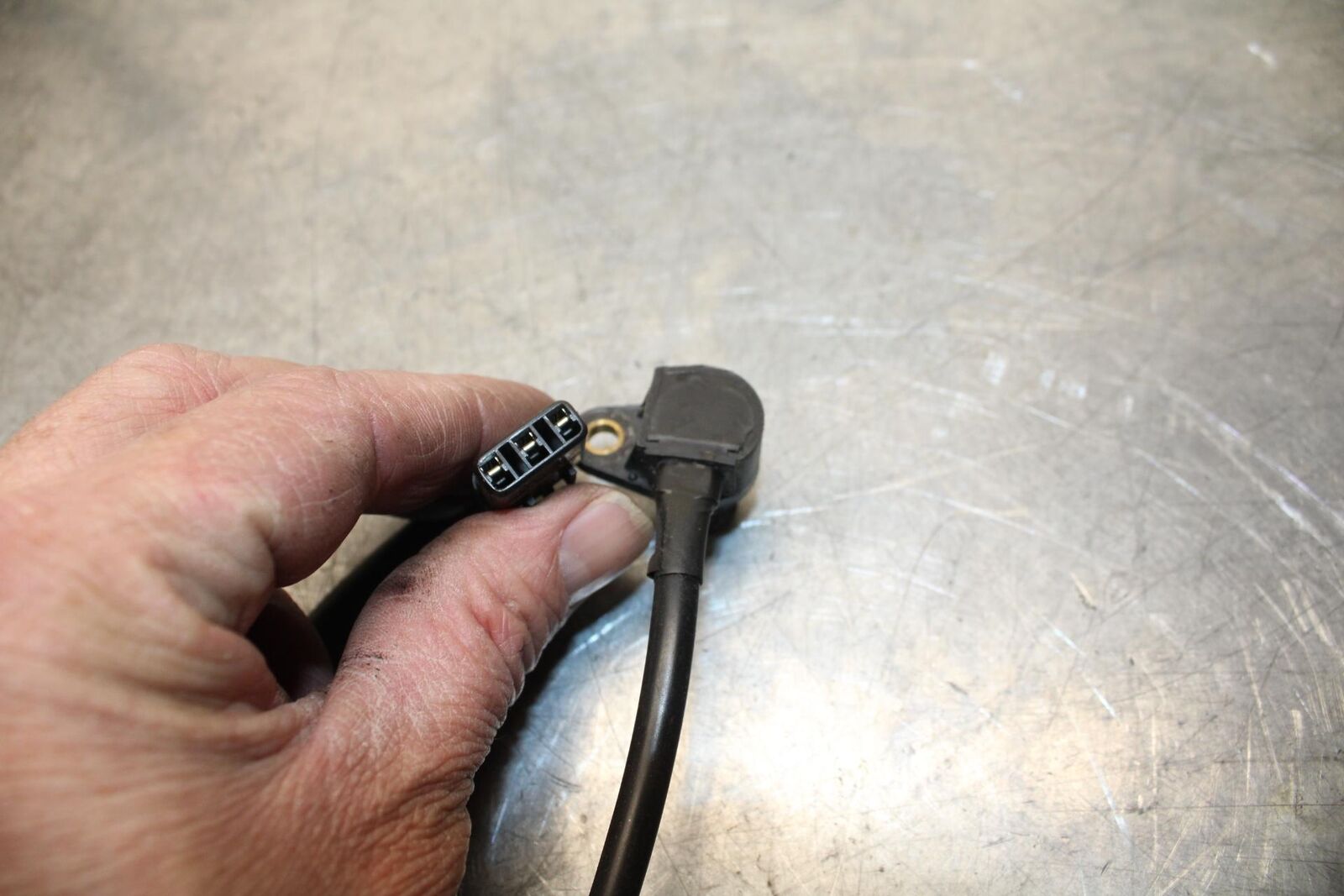 01 SUZUKI GSXR1000 SPEED SPEEDOMETER SENSOR 34990-35F00 BB100