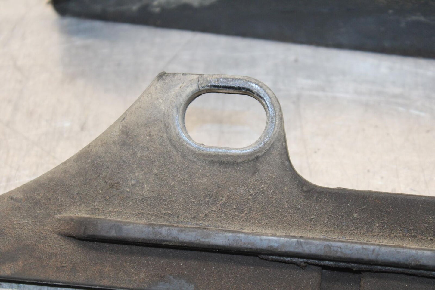 97-03 HONDA SHADOW ACE 750 VT750C SWINGARM CHAIN BUFFER SLIDER GUIDE BB618
