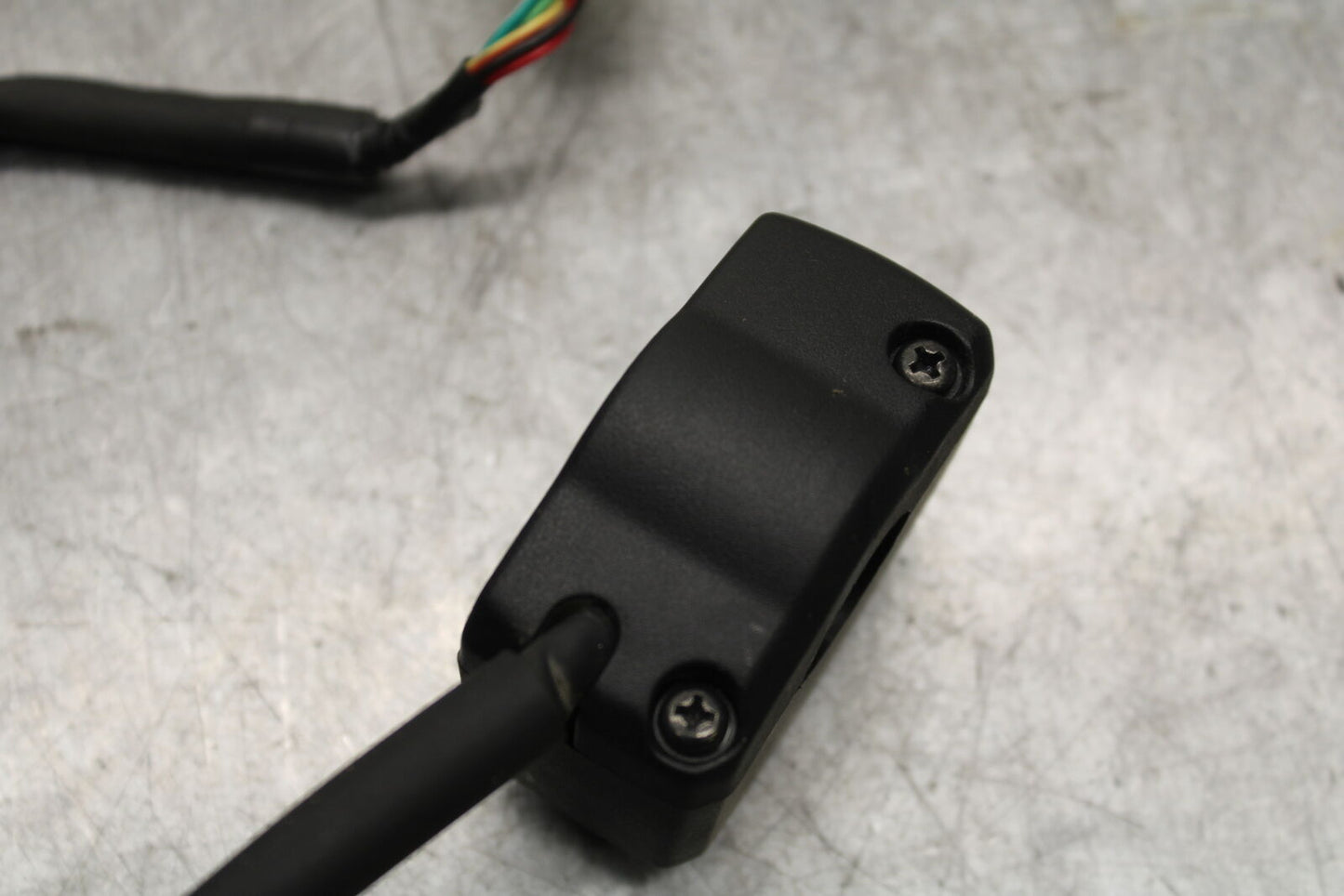 19-21 TRIUMPH SPEED TWIN 1200 RIGHT CLIP ON HANDLE KILL OFF START SWITCH BB653