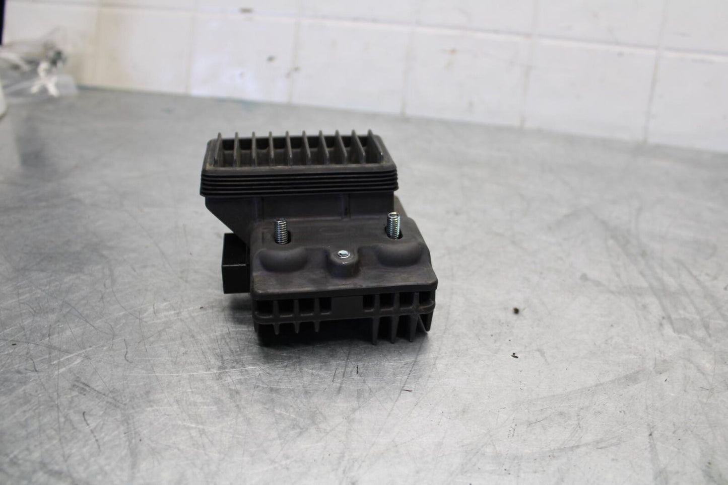 17-18 YAMAHA YZF R3 RECTIFIER VOLTAGE REGULATOR BB438