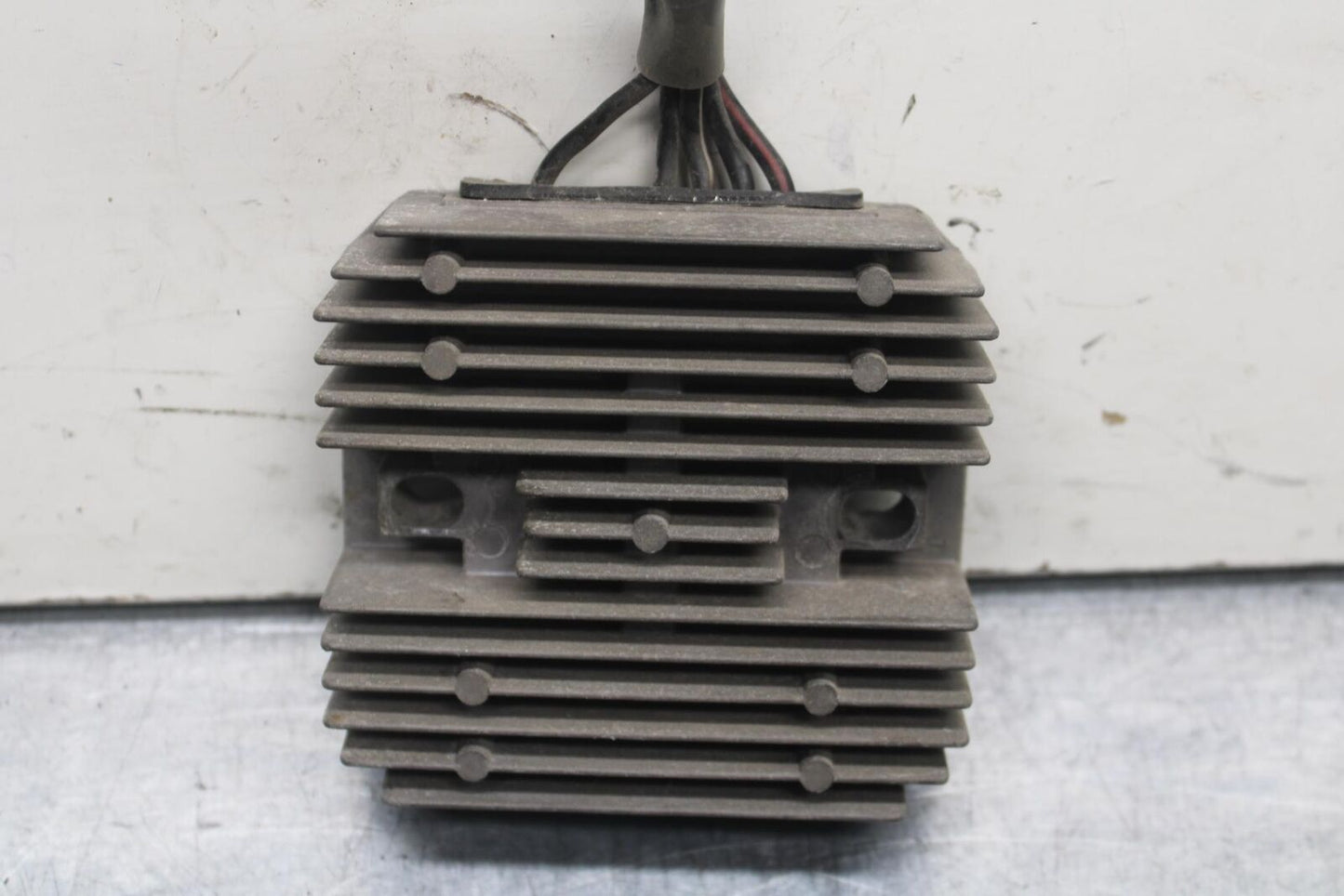 1999 Suzuki GSXR600 RECTIFIER VOLTAGE REGULATOR 32800-44D11 BB608