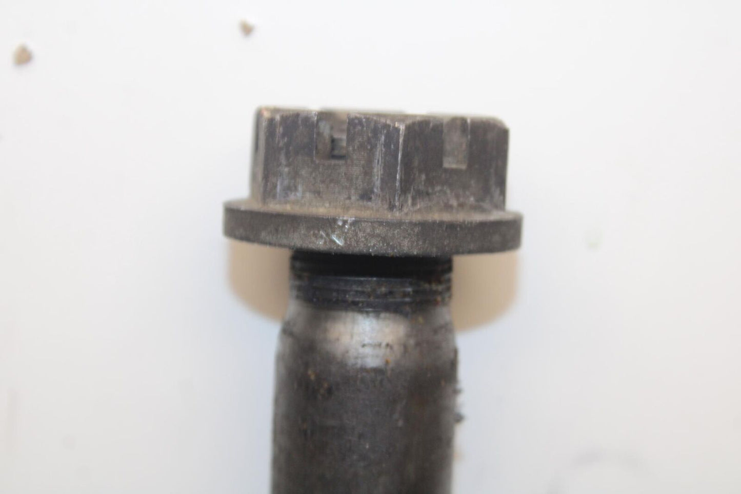 2003 Suzuki SV1000S REAR AXLE BACK WHEEL RIM PIVOT BOLT AXEL 64711-33E10 BB85