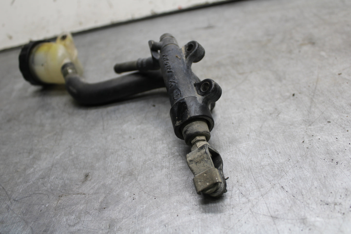 02-04 HONDA VTX1800S REAR BACK BRAKE MASTER CYLINDER W RESERVOIR BB712