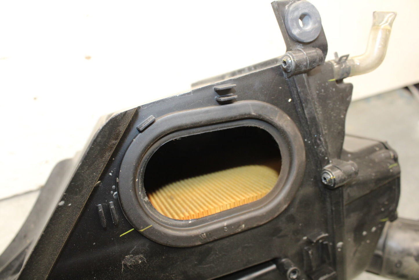 19-21 TRIUMPH SPEED TWIN 1200 AIRBOX AIR INTAKE FILTER BOX BB653