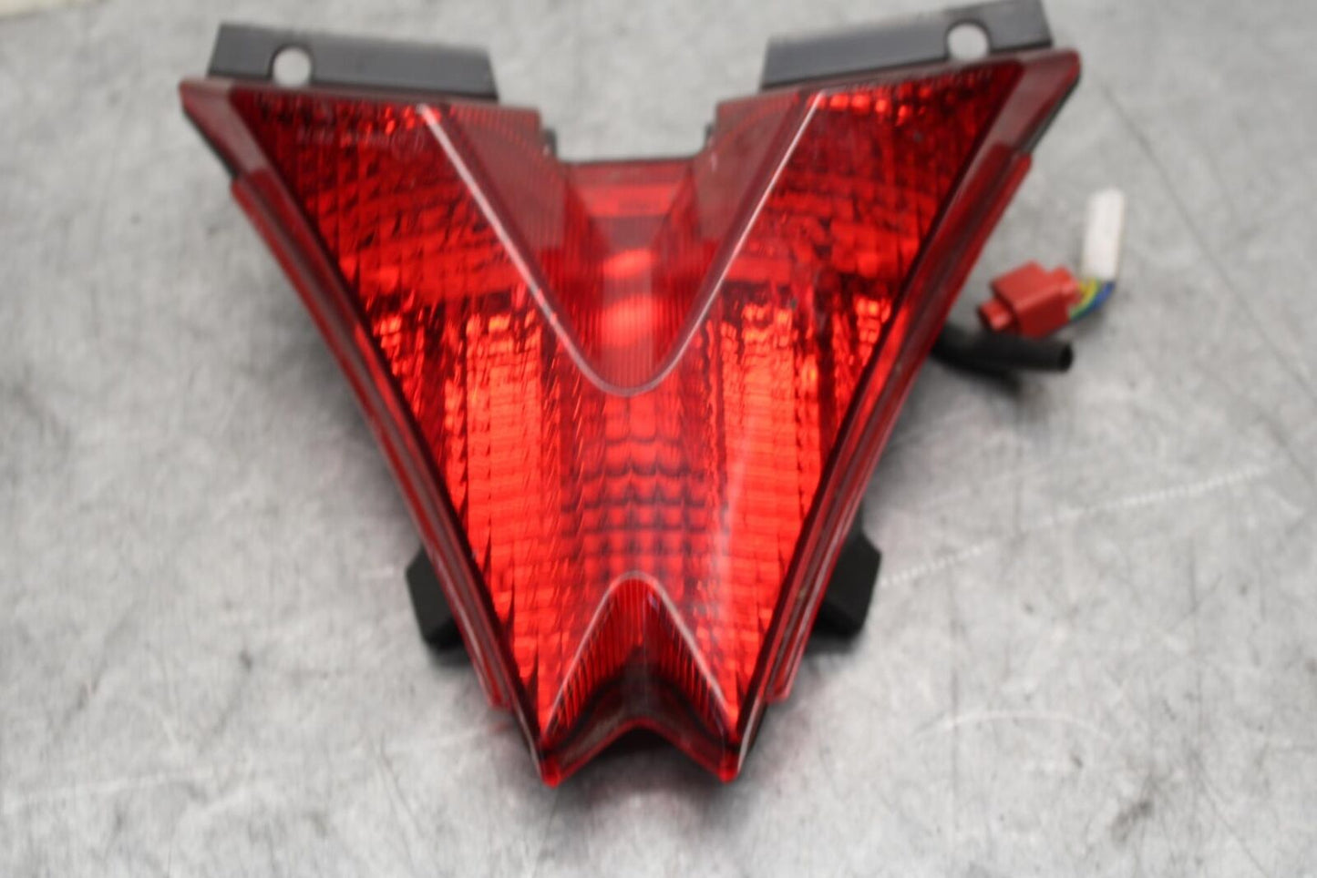 2016 Aprilia Tuono V4 1100 REAR TAIL TAILLIGHT BACK BRAKE LIGHT 2B001590 BB53