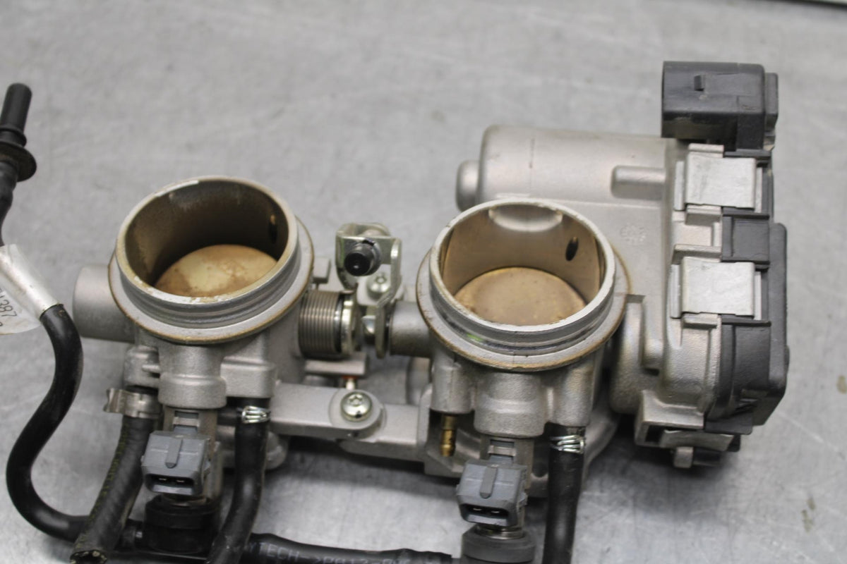 20-23 APRILIA RS660 MAIN FUEL INJECTORS / THROTTLE BODIES BB643