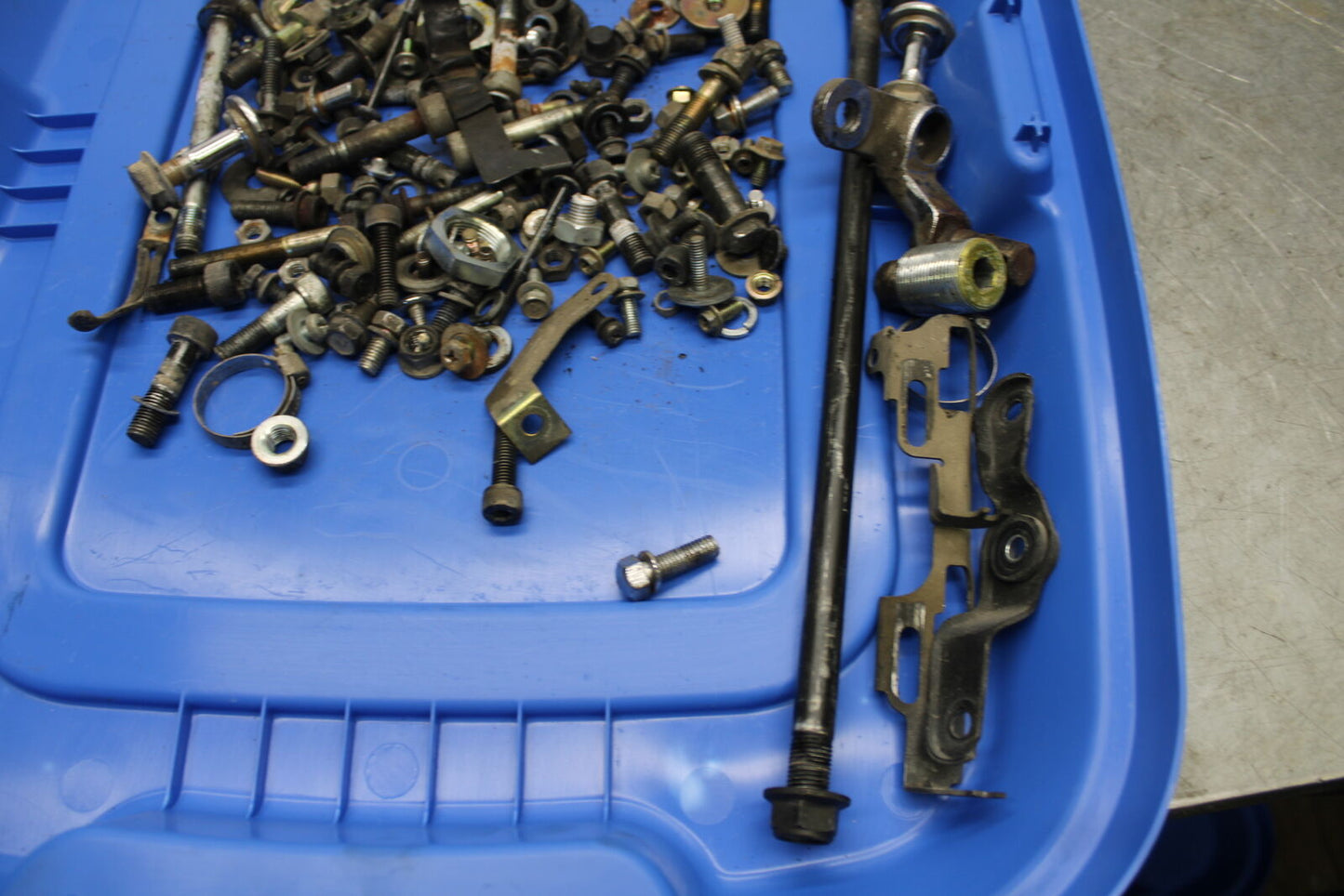 85-86 SUZUKI MADURA 1200 MOUNTING BOLTS HARDWARE MOTOR SCREWS BB691
