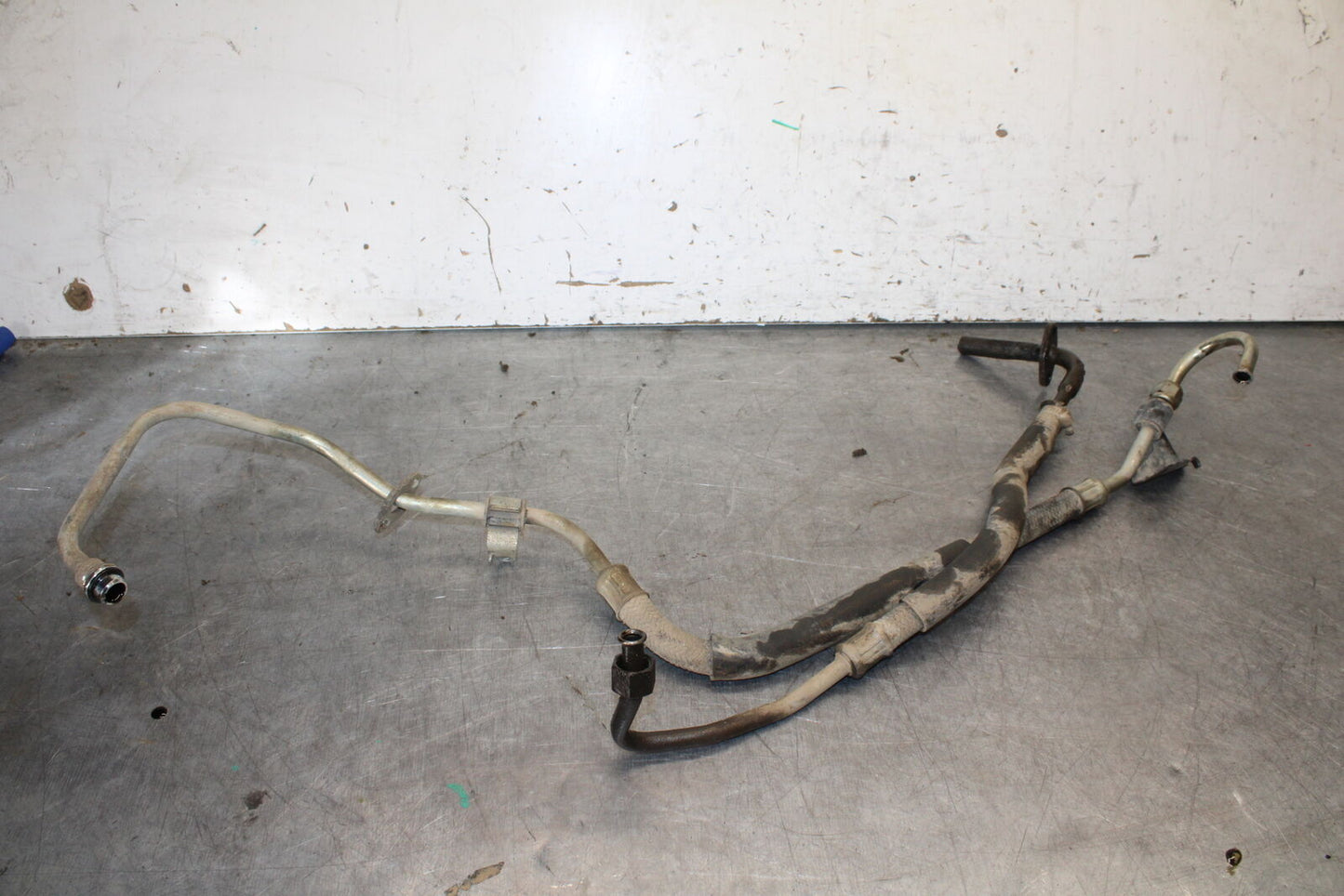 01-05 YAMAHA RAPTOR 660R OIL HOSE LINE TUBE PIPE BB695