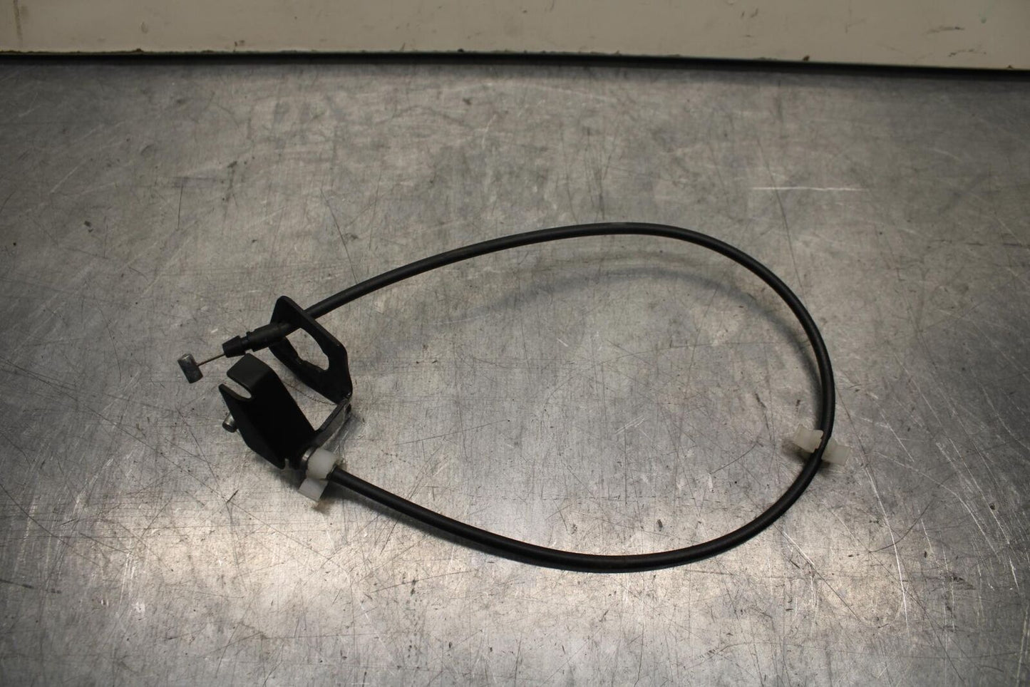 20-23 BMW F900R REAR PASSENGER SEAT LATCH CABLE ASSEMBLY BB603