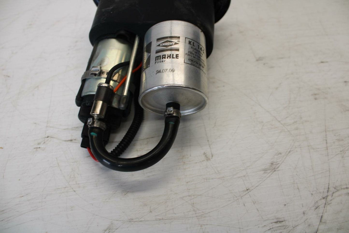 10-11 APRILIA RSV4 FUEL PUMP GAS PETROL SENDER UNIT BB268