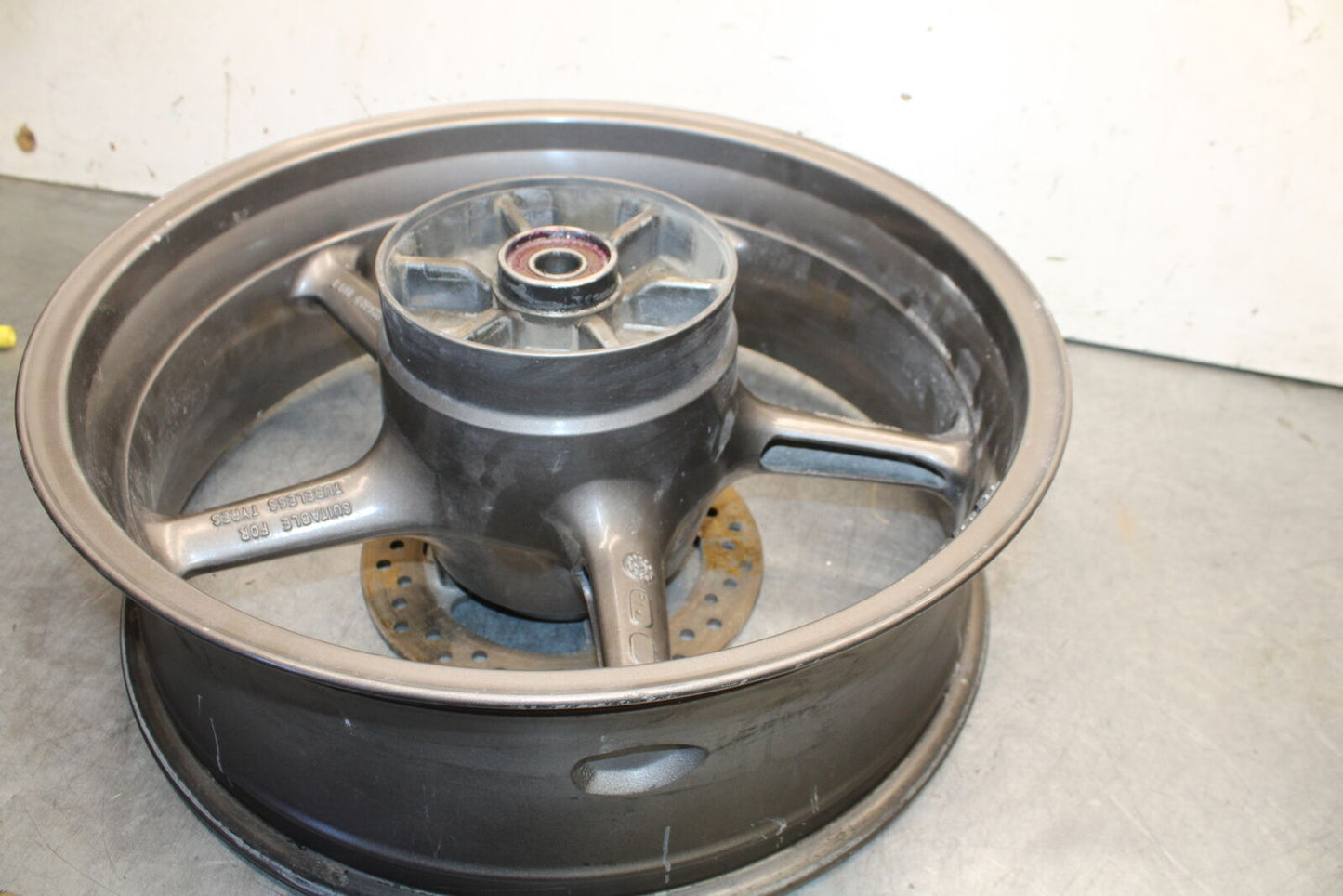 09-11 TRIUMPH DAYTONA 675 REAR RIM WHEEL DISC ROTOR BB652